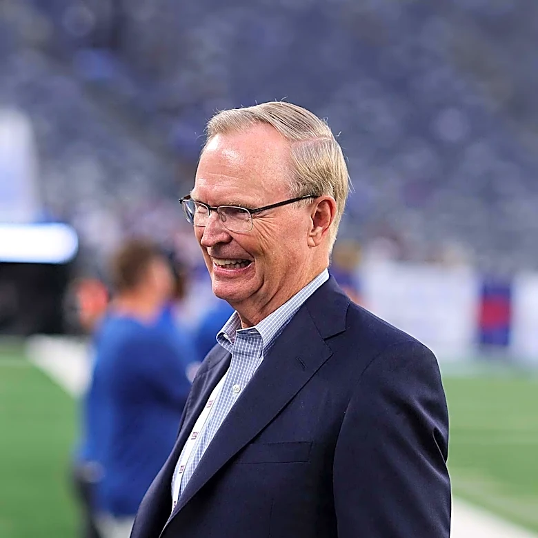 Dallas Cowboys Emphasize Veteran Leadership as Jake Paul Considers NFL Transition