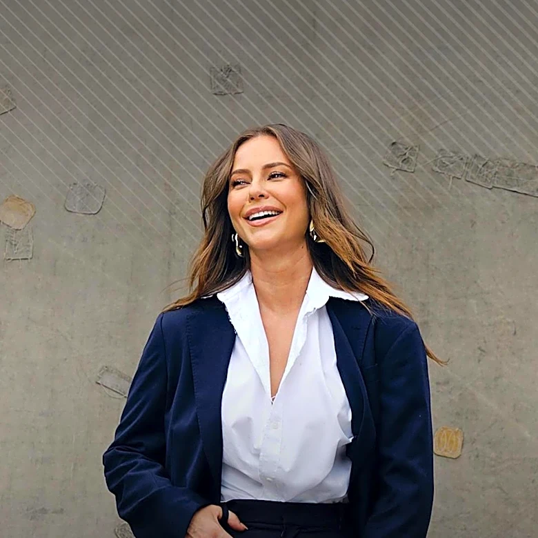 Brooke Burke Showcases Toned Physique in Malibu Beach Stroll