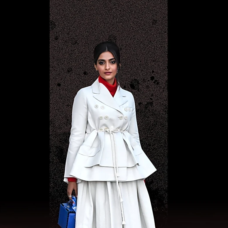 UGG Boots: Styling Tips for the 2026 School Year with Pleated Skirts and Statement Jackets