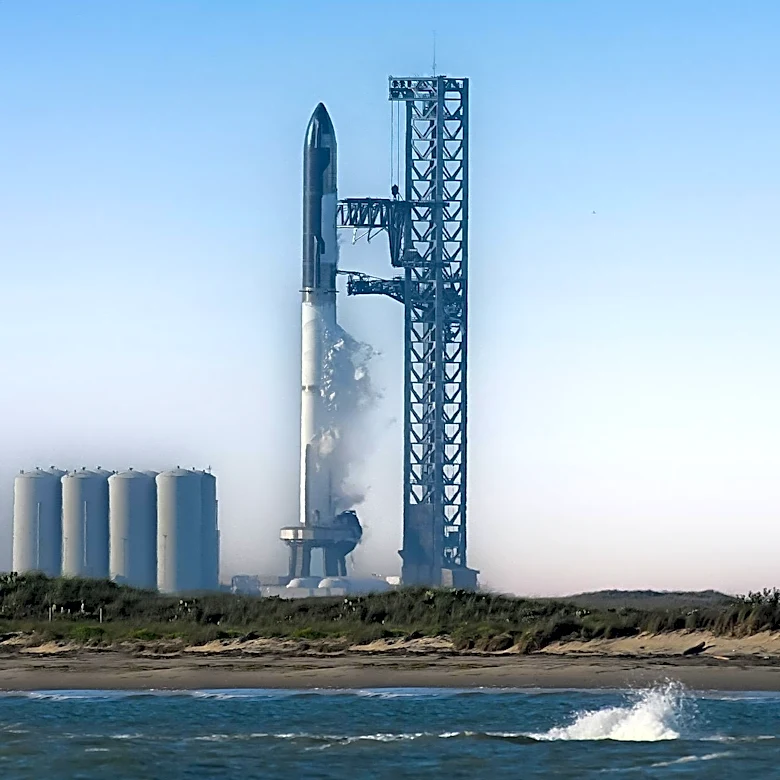 SpaceX's Starship Flight 13 Achieves Successful Starlink V3 Deployment and Soft Splashdown