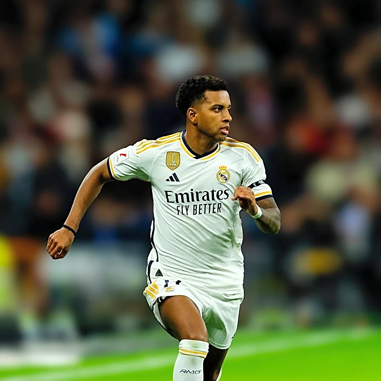 PSG and Real Madrid Compete for Yan Diomandé Amidst High Stakes