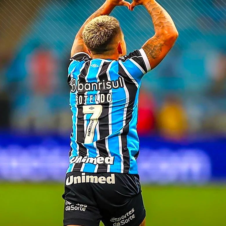 Grêmio and Fluminense Announce Line-Ups for Crucial Brasileirão Clash
