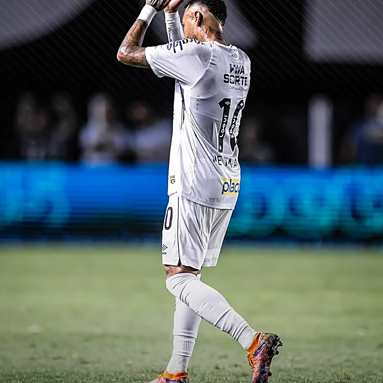Neymar's Return to Brasileirão Highlights Santos' Struggles with 2-2 Draw