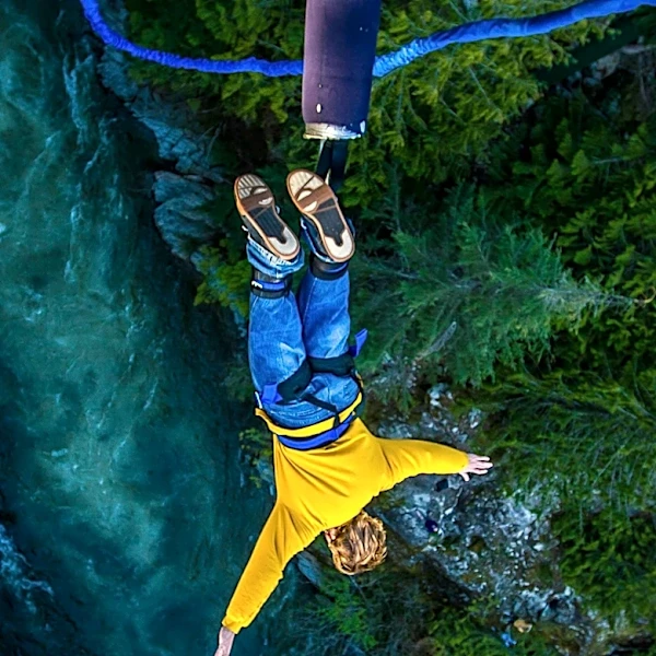 Sydney Sweeney and Scooter Braun Take Relationship to New Heights with Bungee Jump in New Zealand