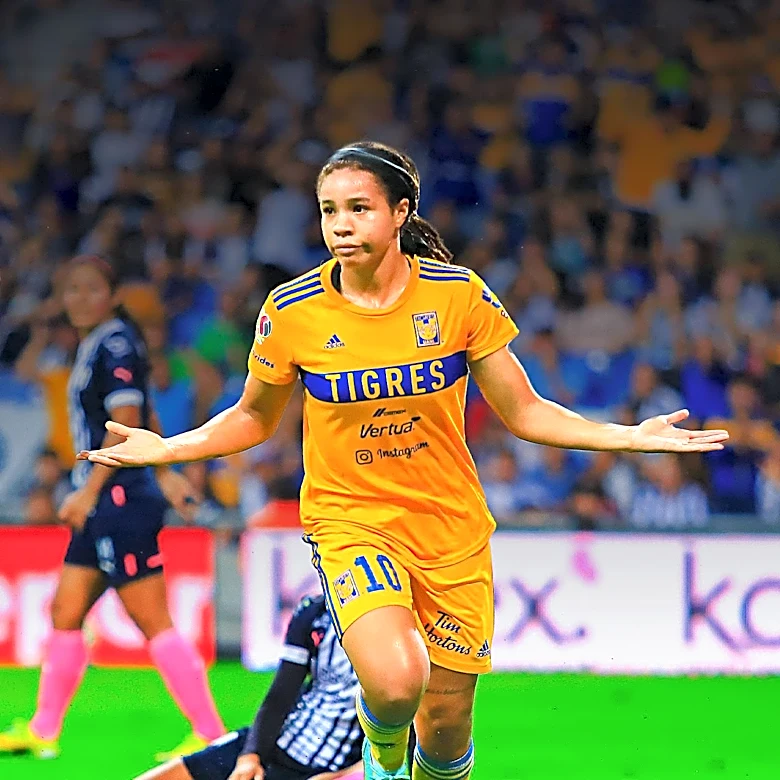 Club América Femenil Triumphs Over Tigres Femenil in Campeón de Campeonas