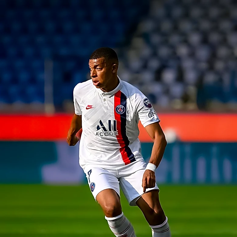 Paris Saint-Germain Sets High Price for Young Star Amid European Interest