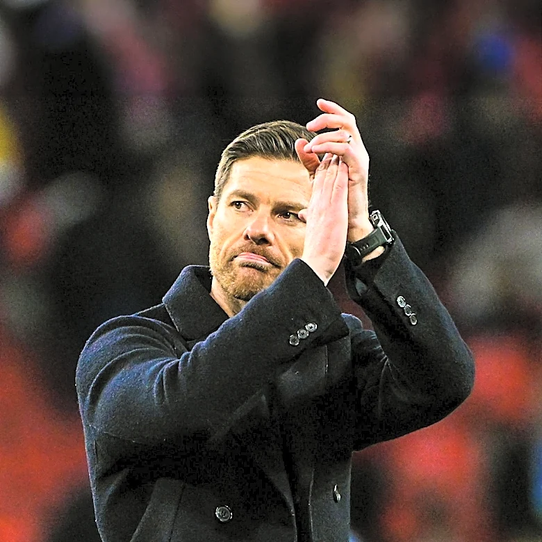 Chelsea Manager Xabi Alonso Begins Tenure with Optimism and Tactical Flexibility