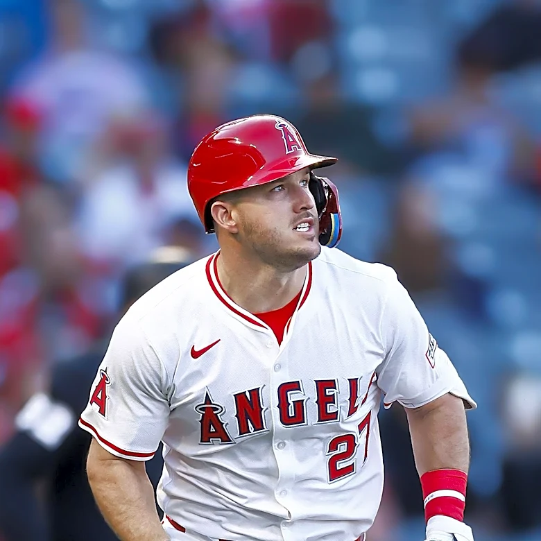 Mike Trout's Four-Hit Game Leads Angels to Victory Over Giants