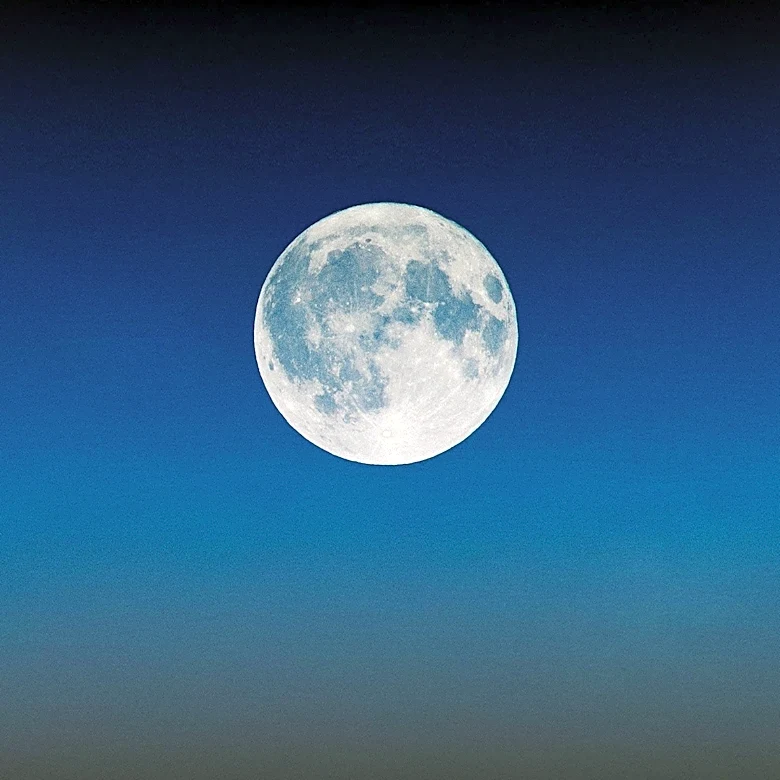 Teen Vogue's Weekly Horoscope Highlights Full Buck Moon's Impact