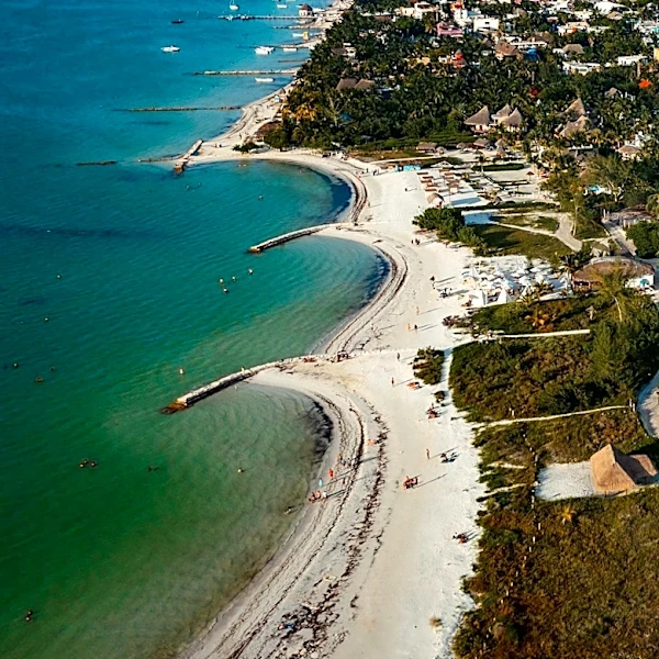Affordable Beach Towns Gain Popularity Amid High Mortgage Rates