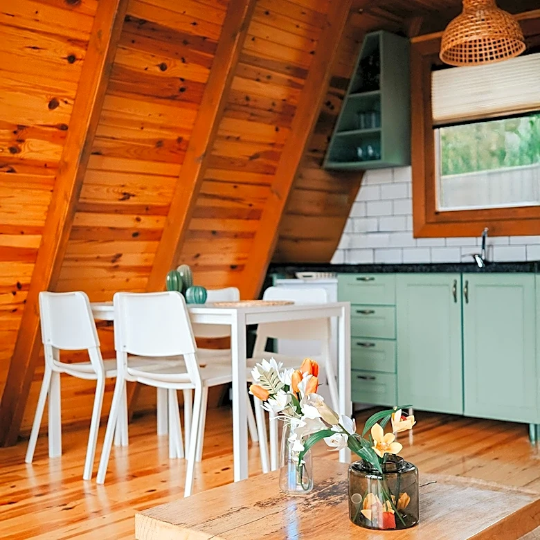 Cascade Tiny House by Zook Cabins Offers Cozy Living for Six