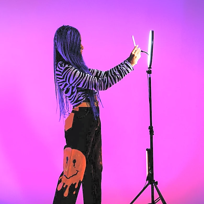 Elizabeth Yochim's 'Human Geography' Explores Personal Narratives Through Multimedia Performance
