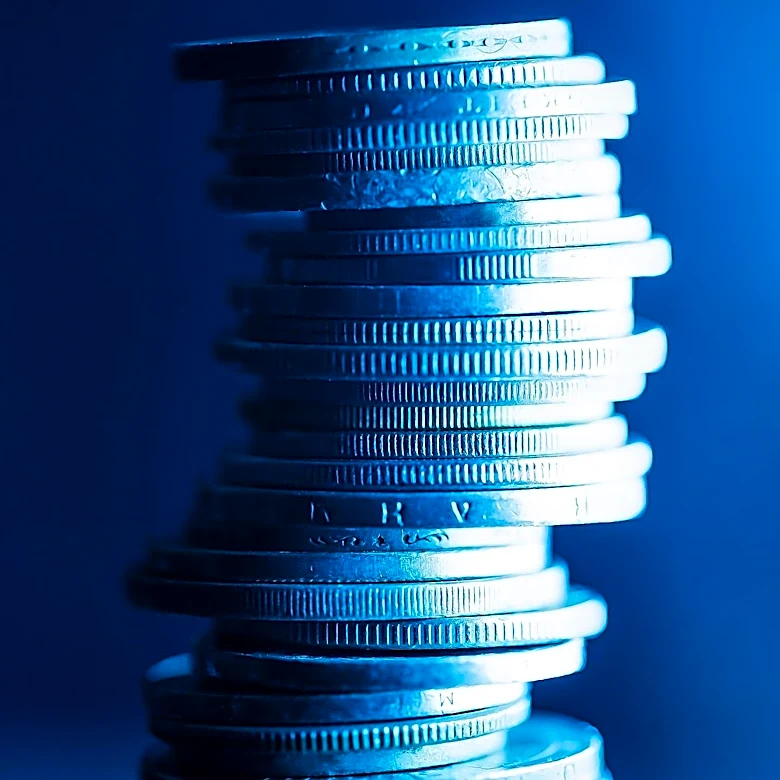 Eaton's Stock Valuation: Mixed Signals Amidst Strong Five-Year Performance
