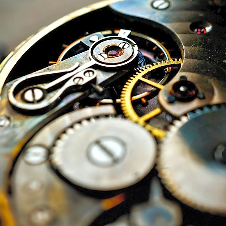 Femtosecond Lasers Revolutionize Precision Manufacturing and Medical Procedures