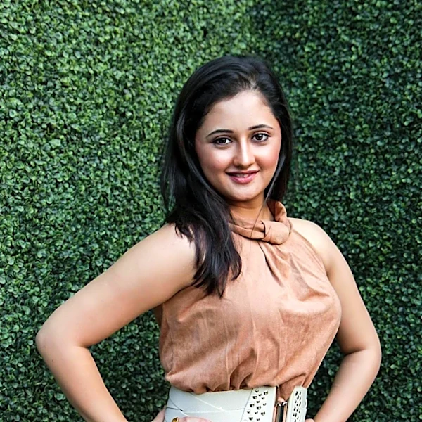 Actor Rashami Desai Advocates Walking for Weight Loss and Wellbeing