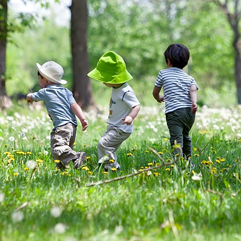 Outdoor Games Offer Screen-Free Alternatives for Children's Cognitive Development