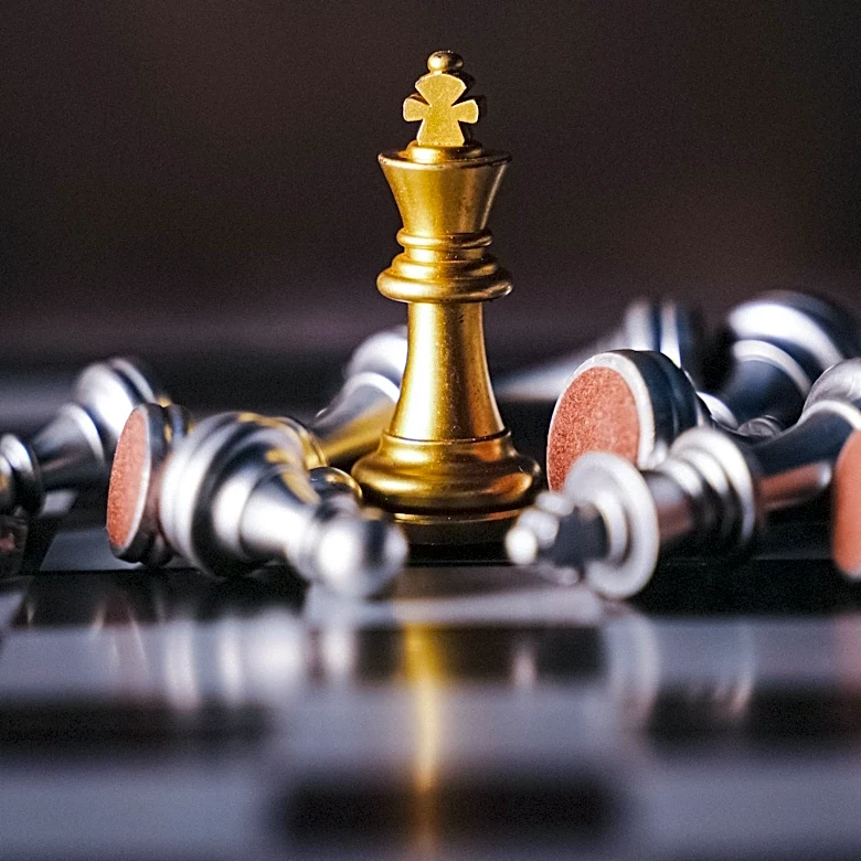 Meta's AI Strategy Faces Challenges as Stock Declines Amidst Industry Competition