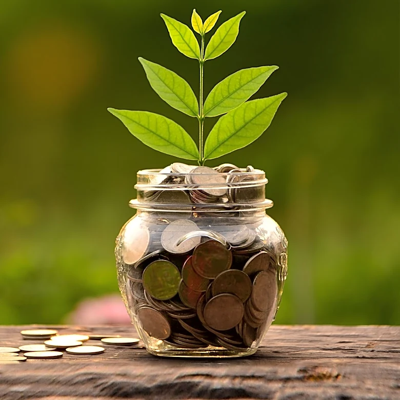 Brookfield Corp's Strategic Investments Highlighted in Tim Regan's Top Picks
