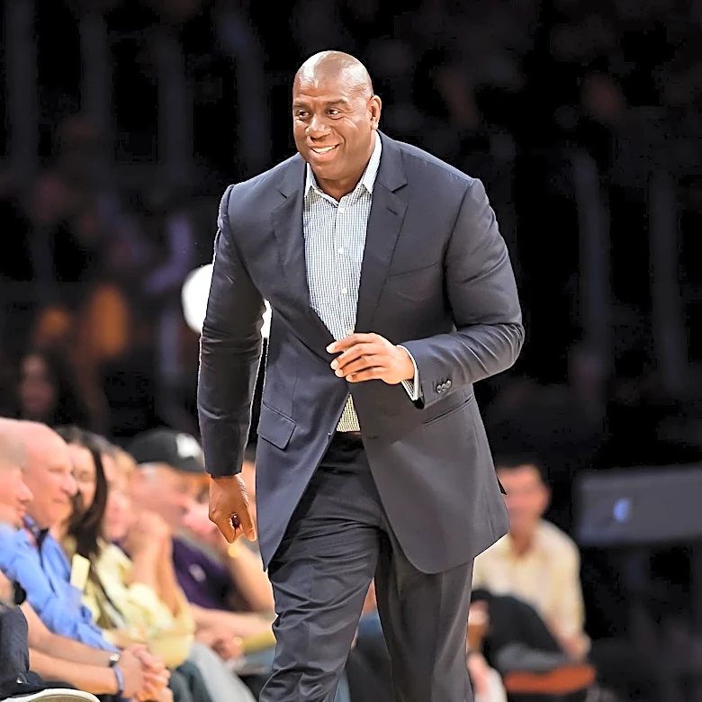 Magic Johnson Favors Knicks Over 76ers for Eastern Conference Dominance