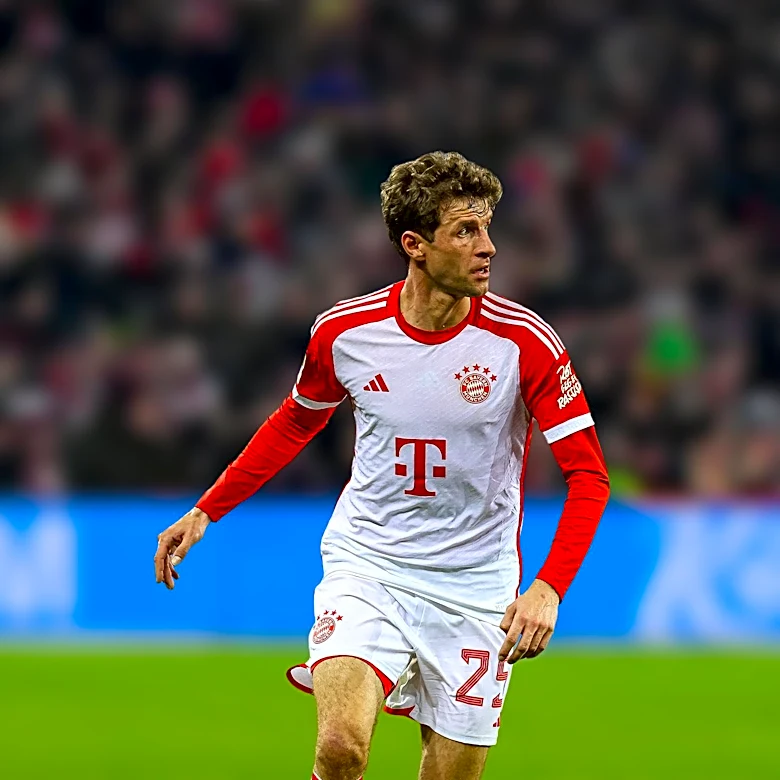 Bayern Munich CEO Jan-Christian Dreesen Declines Financial Aid for TSV 1860 Munich Amid Bankruptcy