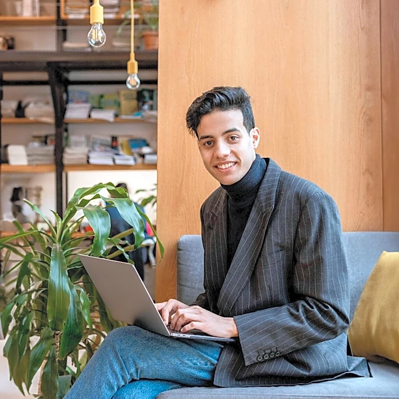 Buffer Seeks Senior Infrastructure Engineer to Enhance Remote Work Capabilities