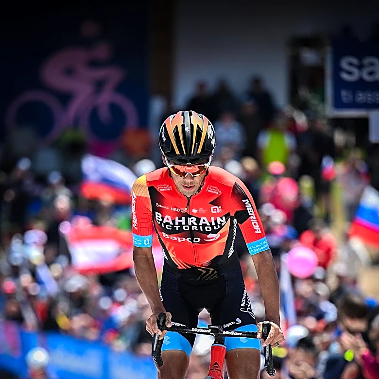 VPNs Offer Solutions for Streaming Cycling Events Amid Geo-Restrictions