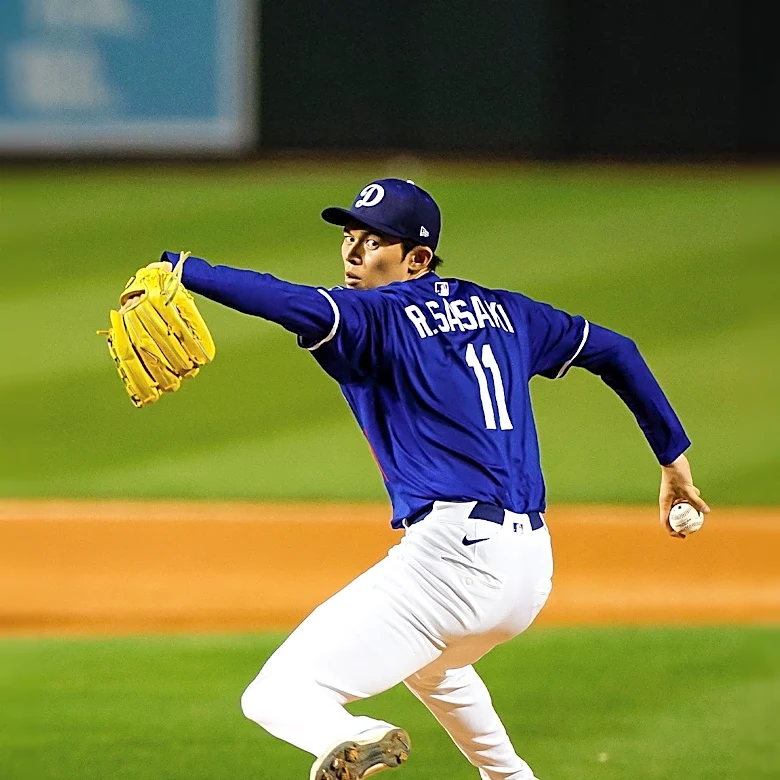 Dodgers' Roki Sasaki to Start Against Mariners in Series Finale