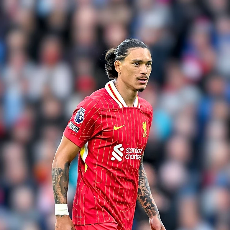 Liverpool Targets PSG's Bradley Barcola in Transfer Bid