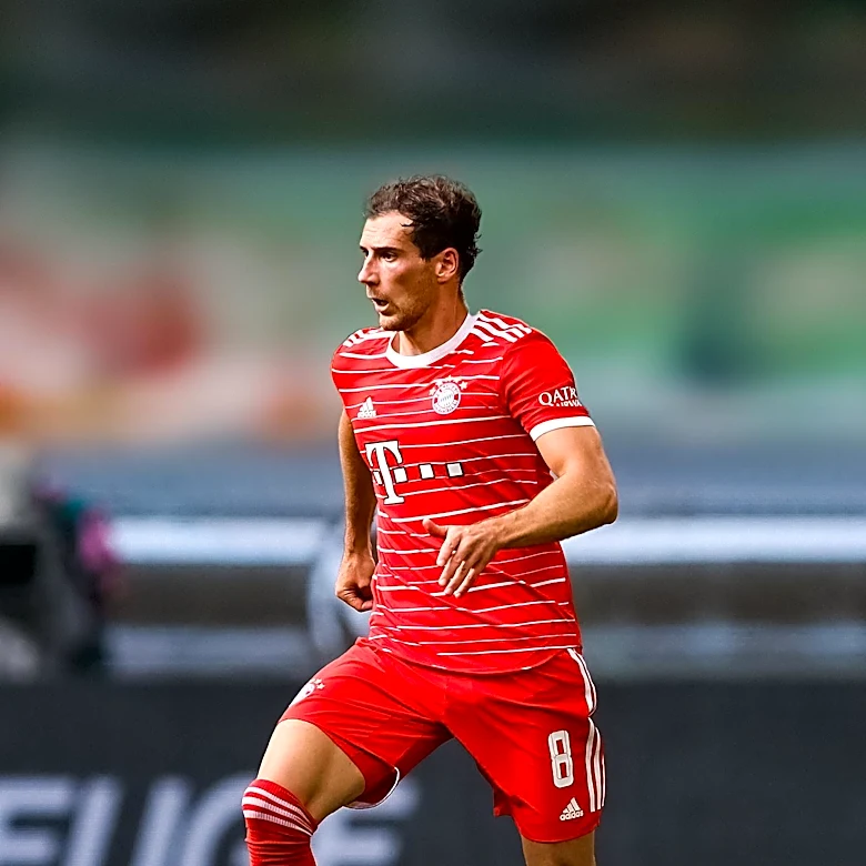 Barcelona Faces Midfield Crisis Amidst Goretzka Transfer Speculation