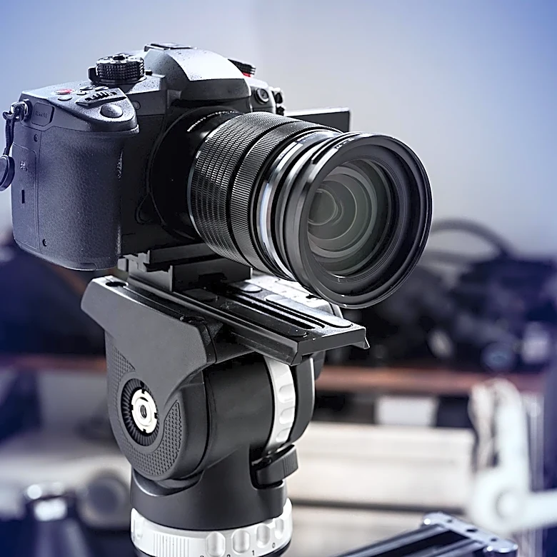 Tamron Leads Third-Party Lens Market Amid Shrinking Digital Camera Industry