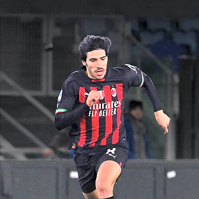 Sandro Tonali Joins Tottenham Amidst Interest from Arsenal and Manchester City