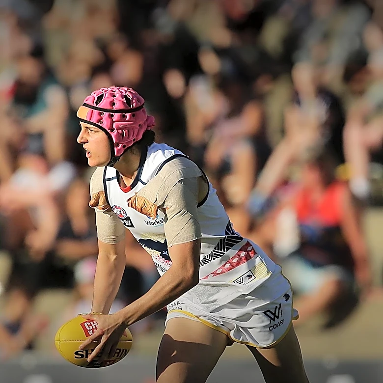 Geelong Cats Secure Victory Over Collingwood Magpies in AFL Match