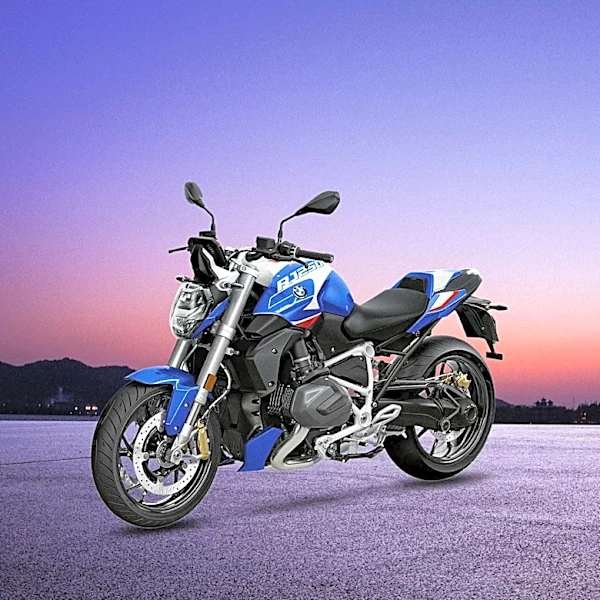 BMW R 1300 R ASA Review: Balancing Convenience and Control with Automatic Transmission