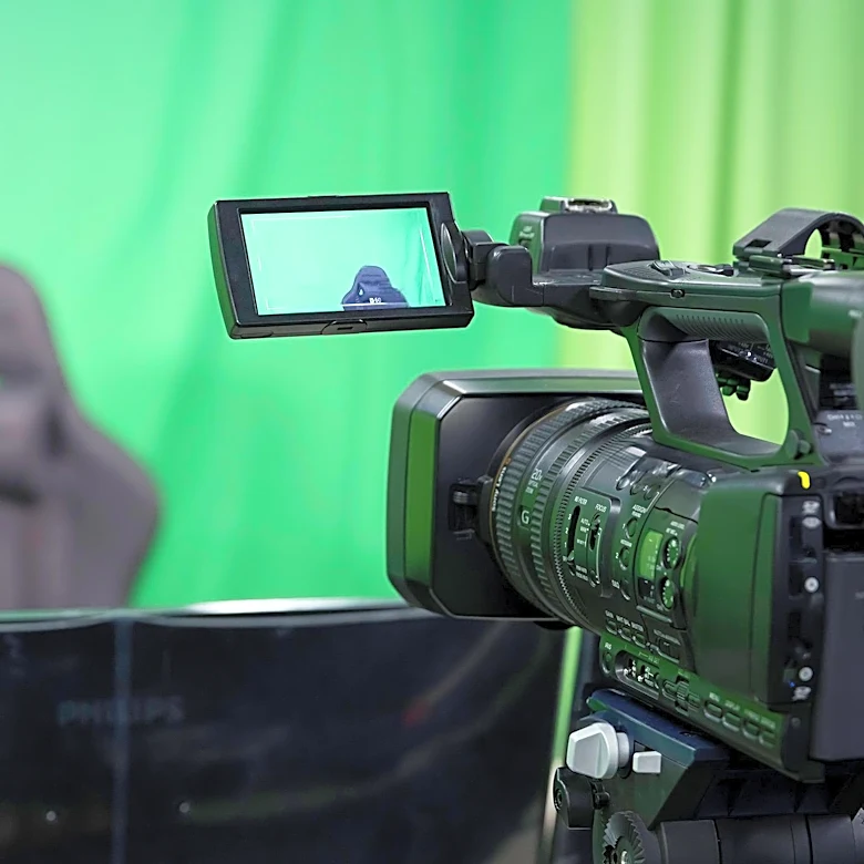 Hank Green Acknowledges Use of ChatGPT in Video Production Amid Controversy