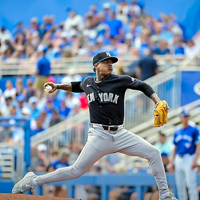 Yankees' Pitching Dominates as Cubs Struggle at the Plate