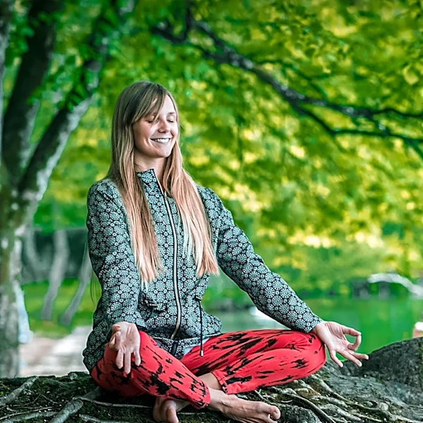 Psychotherapist Nicola Ranson Shares Insights on Escaping the Osho Cult