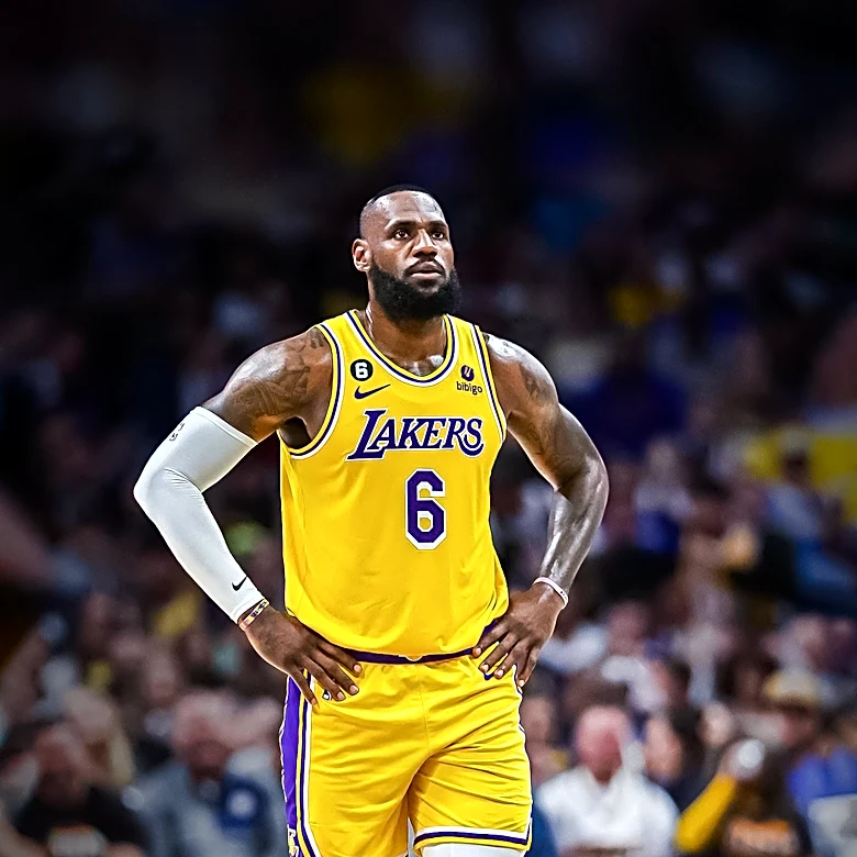 Amtrak Offers LeBron James a Commuting Solution Amid Philadelphia Move
