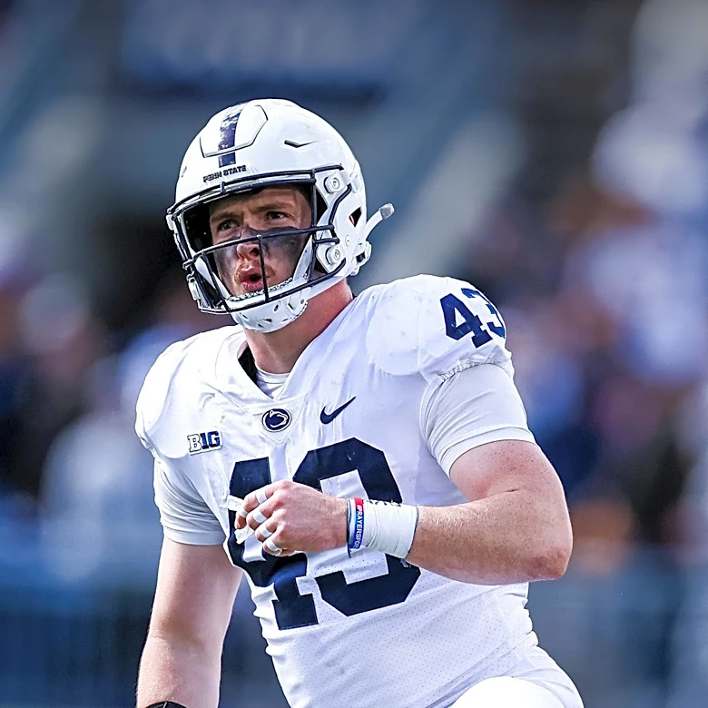 Dallas Cowboys Test Linebacker DeMarvion Overshown's Leadership Under Pressure