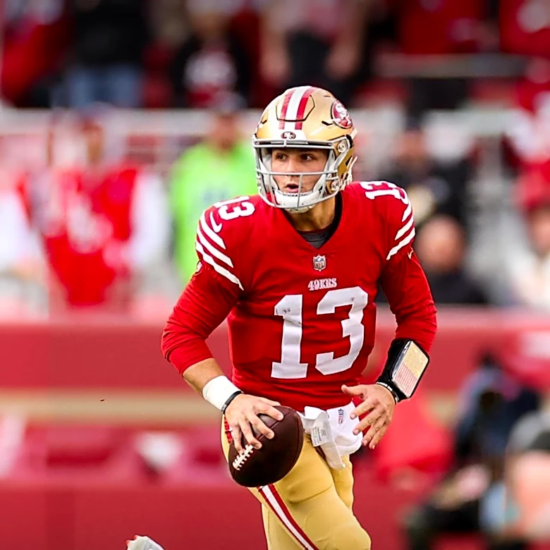 Mike Evans Praises Deebo Samuel's Return to 49ers, Anticipates Impactful Season