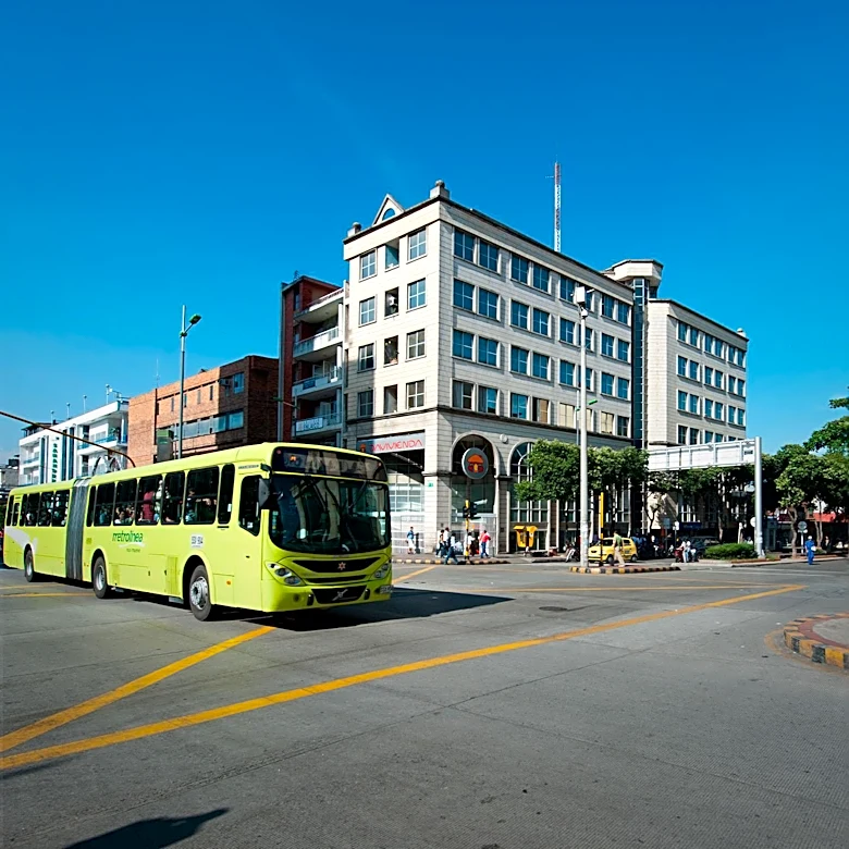 MetroLink Operator Acquires Dartmouth Square Homes Amid Legal Challenges