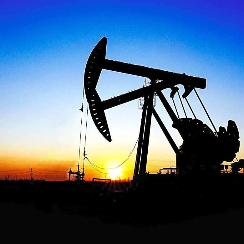 Valero Energy's Dividend Growth Reflects Strong Financial Position Amidst Revenue Challenges