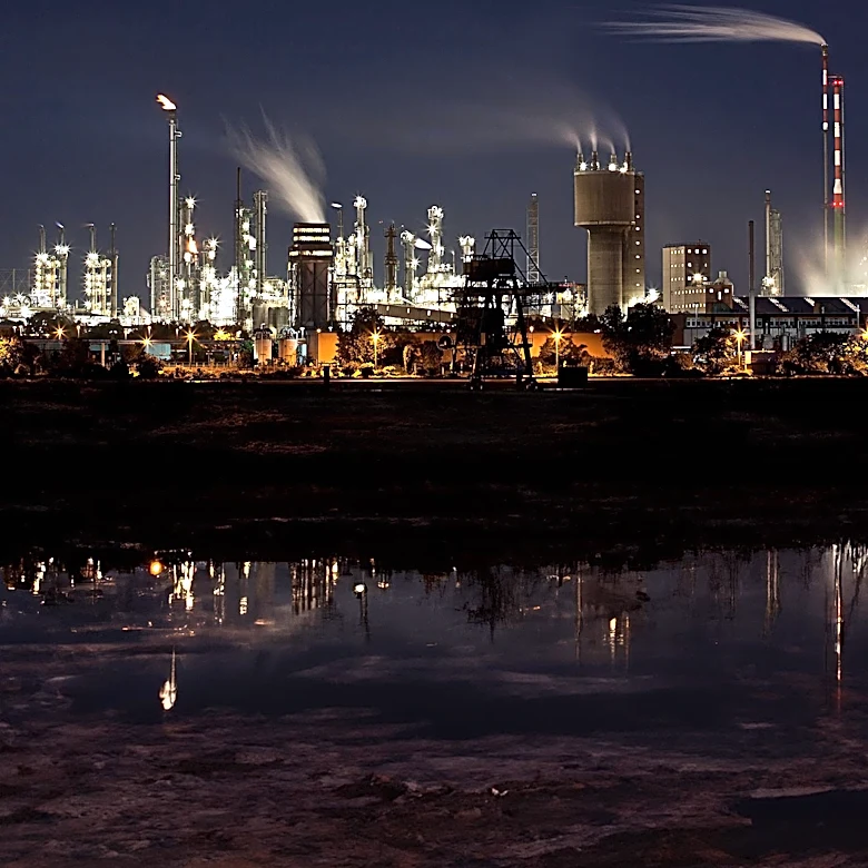 Suncor Energy's Integrated Operations Highlight Diverse Energy Portfolio