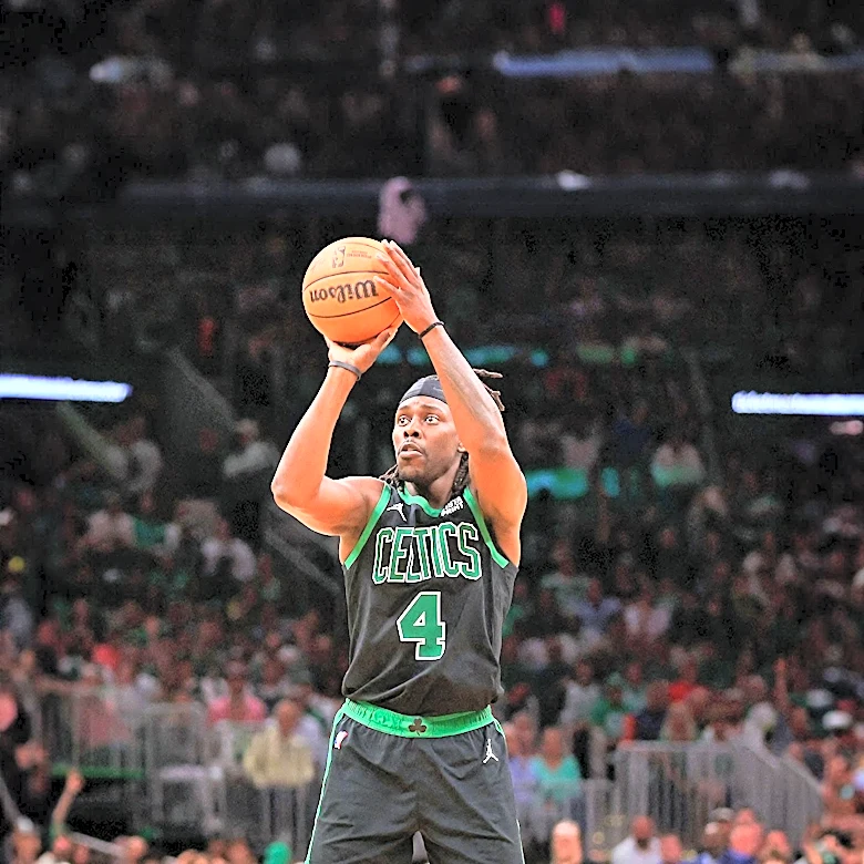 Evan Turner Suggests Jrue Holiday's Return to 76ers Could Secure NBA Title