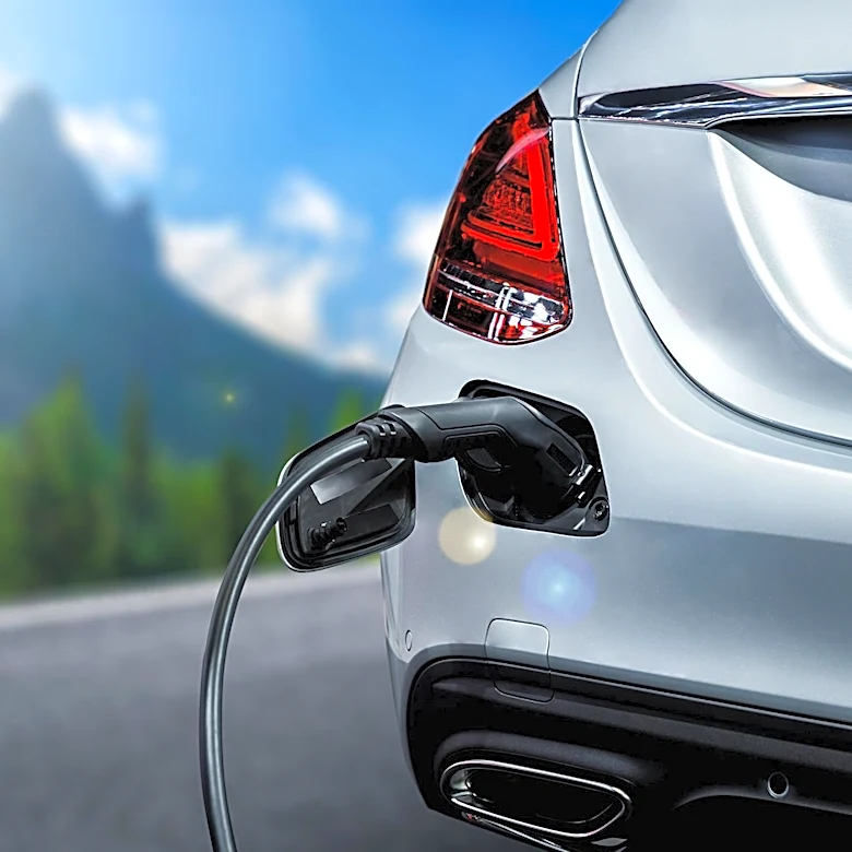 California Car Buyers Favor Hybrids Over EVs Amidst Market Shifts