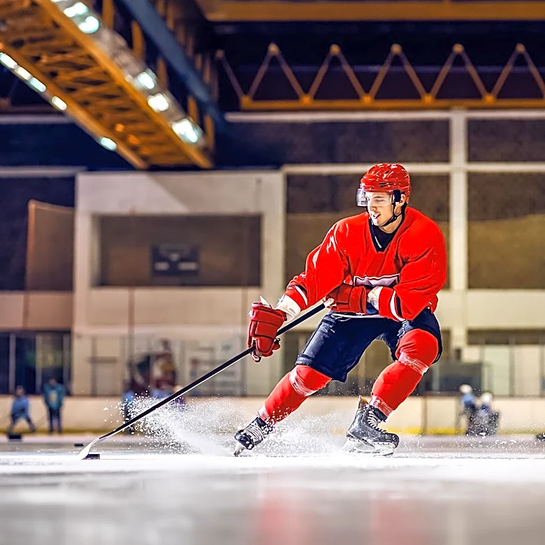 Mason West Transitions from Football to Hockey After State Title