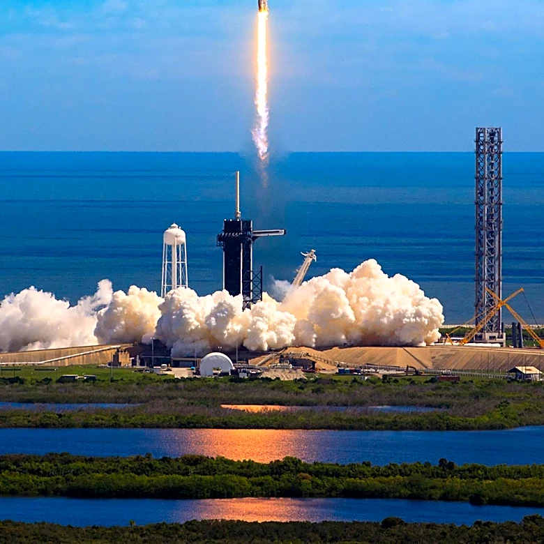 SpaceX Launches 24 Starlink Satellites to Expand Global Internet Coverage