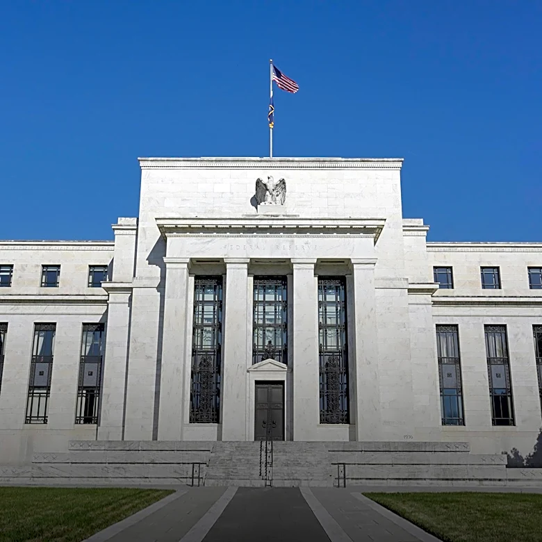 U.S. Bond Yields Surge, Signaling Economic Concerns Amid Inflation Challenges