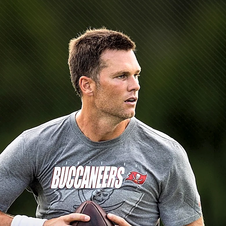 Tampa Bay Buccaneers' Keionte Scott Impresses in Training Camp with Versatile Play