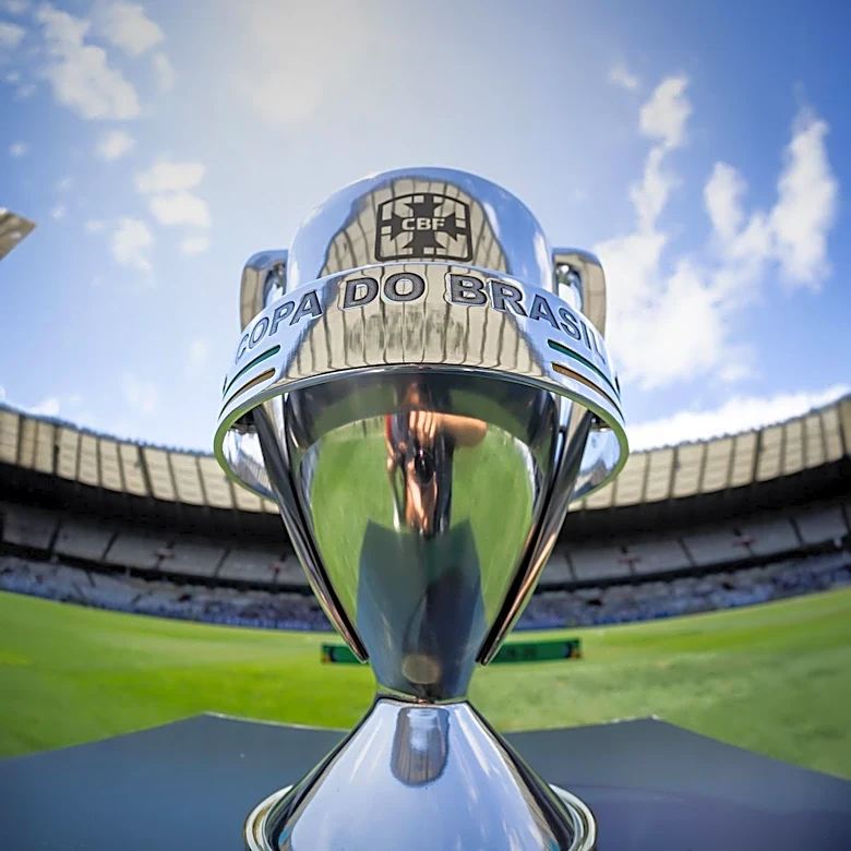 Copa do Brasil Round of 16 Kicks Off with Historic Matchups