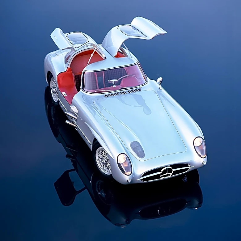 Mercedes-Benz SLR McLaren Roadster Auction Highlights Luxury and Performance